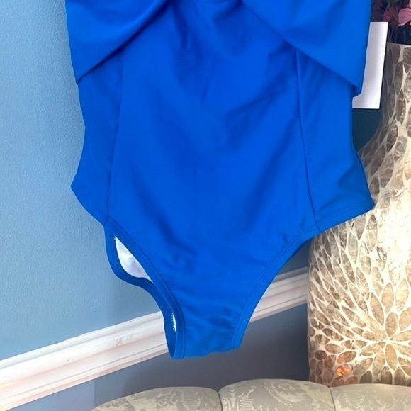 Brand New DKNY Blue Peek A Boo Twist One Piece Swimsuit 50+ UPF 4-Way Stretch - Picture 5 of 16